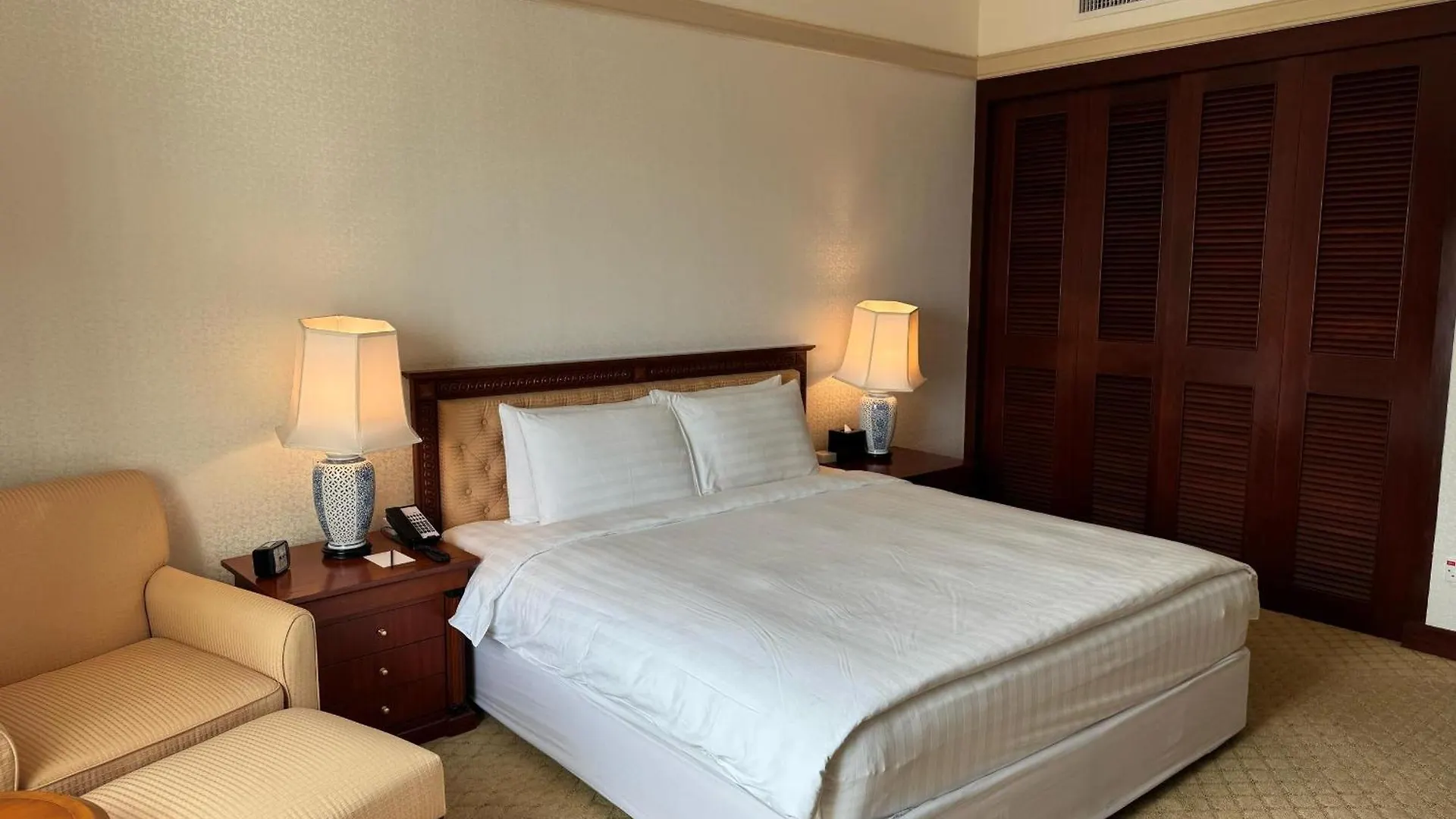Gurney Bay Hotel, A Parkroyal Partner Hotel George Town