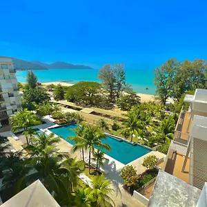 By The Sea, Penang باتو فيرينغي